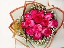 One Dozen Roses Bouquet